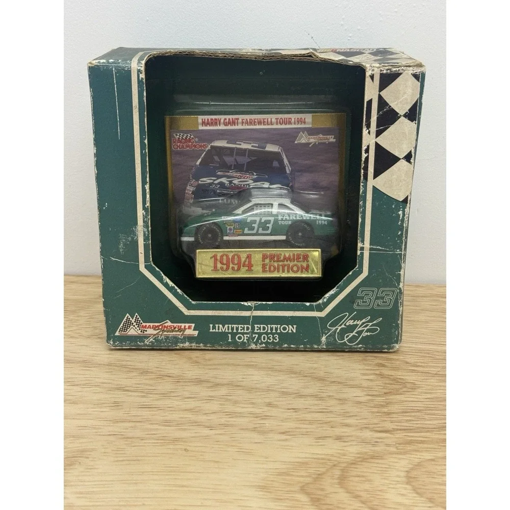 1994 HARRY GANT Farewell Tour #33‎ 1:64, Limited Ed, Rough-Martinsville #53